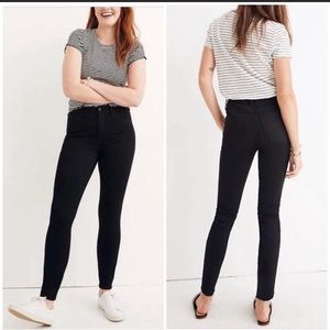 Madewell 10" High Riser Skinny Black raw hem crop